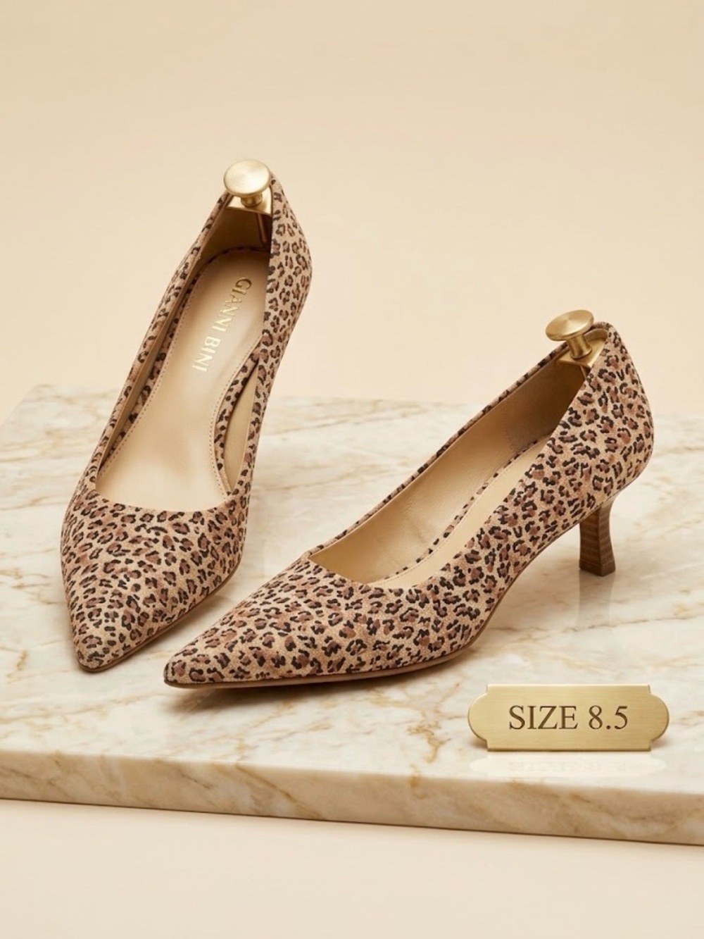 VTG Gianni Bini Brown, Carmel, Black Animal Print Suede 2”Heel Pumps.